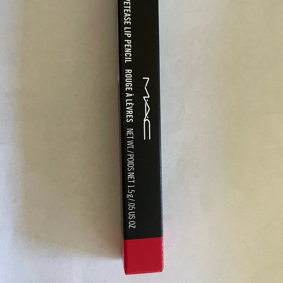 MAC Velvetease Lip Pencil ANYTHING GOES Full Size Brand New Shade Red - Picture 3 of 8